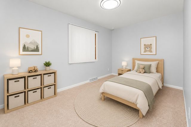 105 8th Avenue E, West Fargo, ND 58078