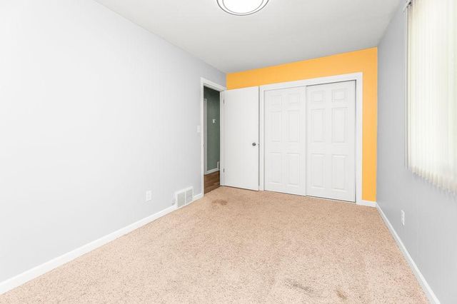 105 8th Avenue E, West Fargo, ND 58078