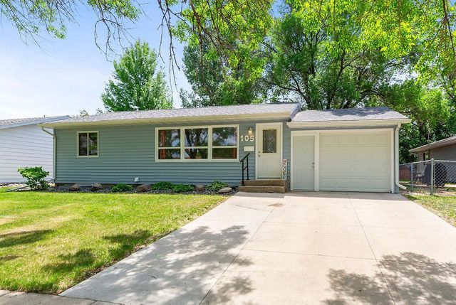 105 8th Avenue E, West Fargo, ND 58078