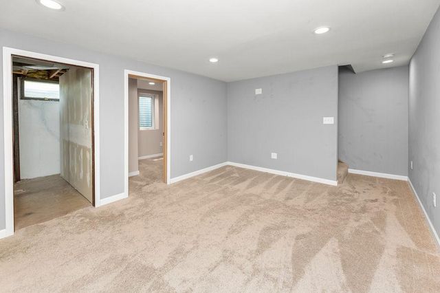 105 8th Avenue E, West Fargo, ND 58078