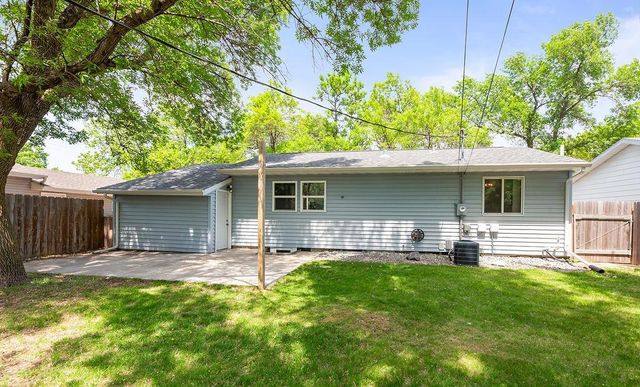 105 8th Avenue E, West Fargo, ND 58078