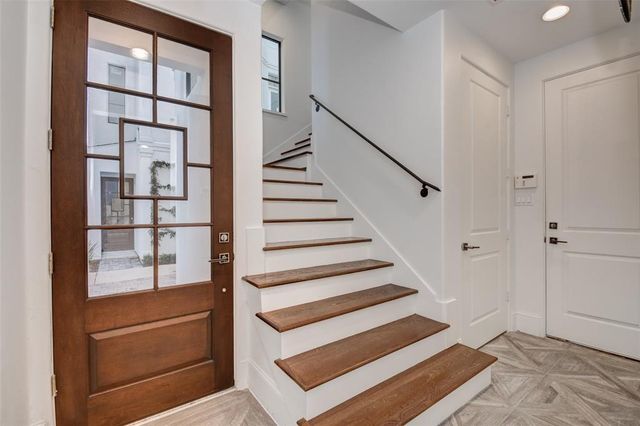 4515 Graustark Street, Houston, TX 77006