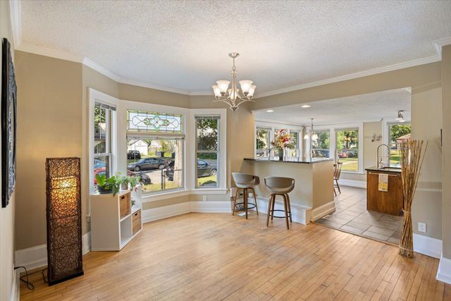 1001 26th Avenue NE, Minneapolis, MN 55418