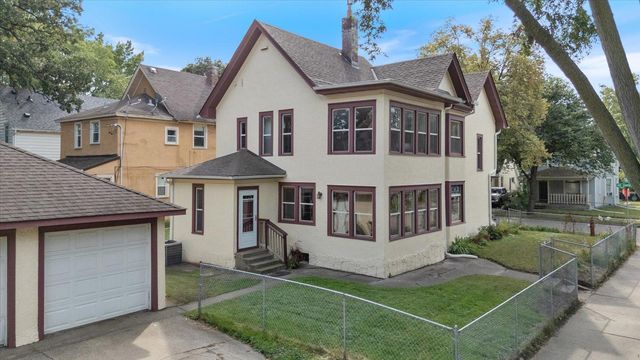 1001 26th Avenue NE, Minneapolis, MN 55418