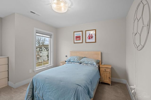 3443 Ault View Avenue, Cincinnati, OH 45208