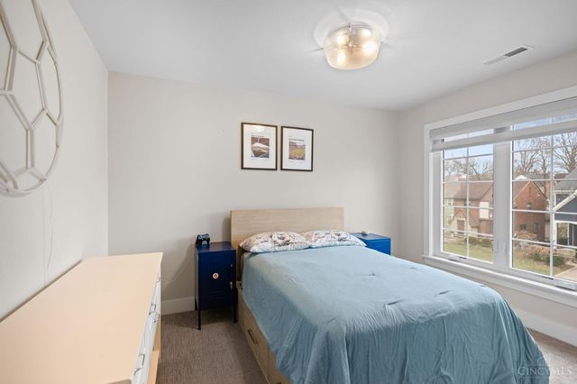 3443 Ault View Avenue, Cincinnati, OH 45208