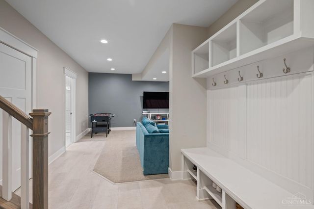 3443 Ault View Avenue, Cincinnati, OH 45208