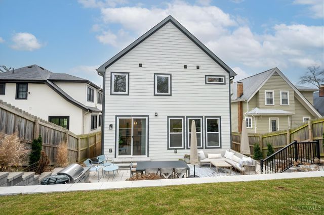 3443 Ault View Avenue, Cincinnati, OH 45208