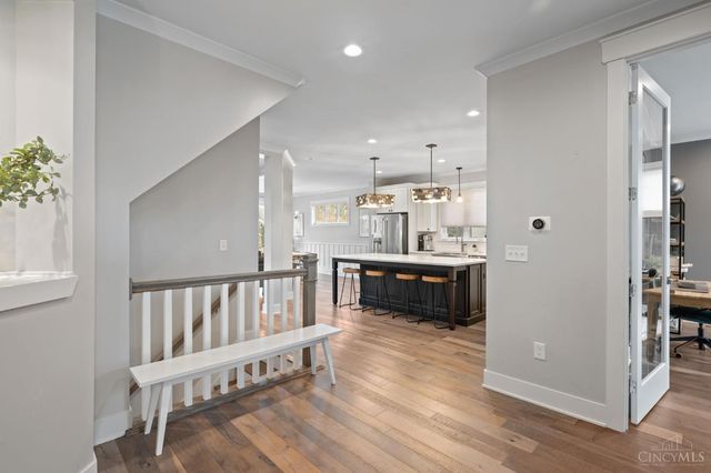 3443 Ault View Avenue, Cincinnati, OH 45208