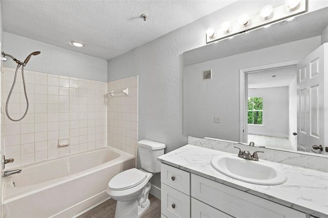 18001 RICHMOND PLACE DRIVE 136, Tampa, FL 33647
