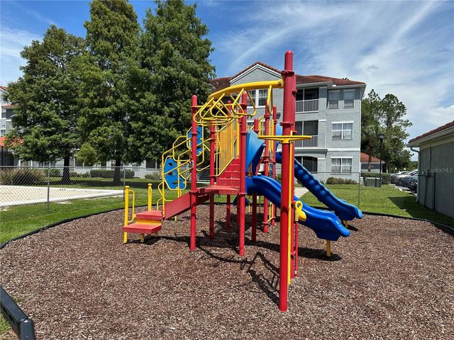 18001 RICHMOND PLACE DRIVE 136, Tampa, FL 33647
