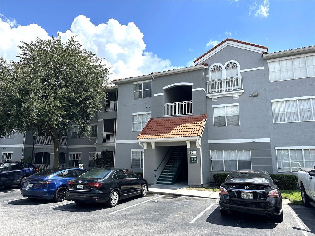 18001 RICHMOND PLACE DRIVE 136, Tampa, FL 33647