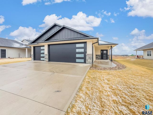 1604 N Marlowe Ave Avenue, Sioux Falls, SD 57110