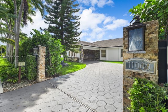 11000 SW 32nd St, Miami, FL 33165