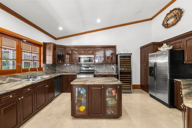 11000 SW 32nd St, Miami, FL 33165