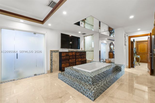 11000 SW 32nd St, Miami, FL 33165
