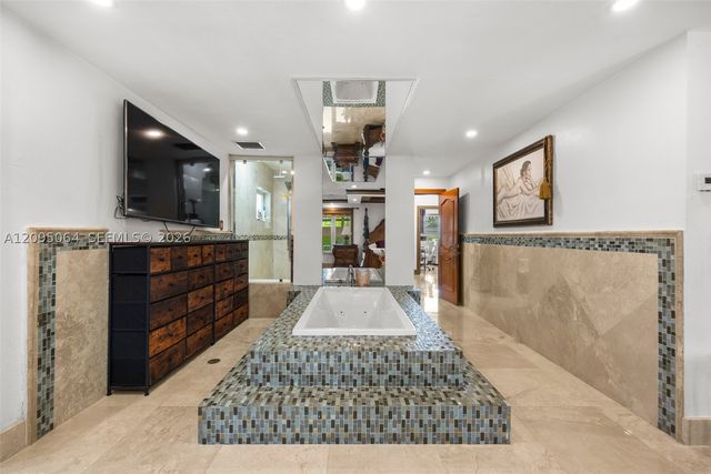11000 SW 32nd St, Miami, FL 33165