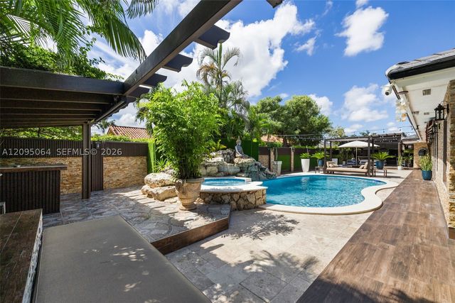 11000 SW 32nd St, Miami, FL 33165