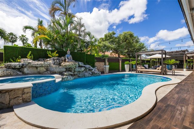 11000 SW 32nd St, Miami, FL 33165