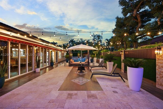 11000 SW 32nd St, Miami, FL 33165