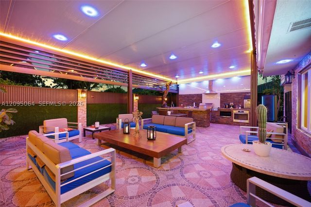 11000 SW 32nd St, Miami, FL 33165