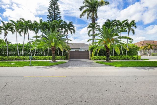 11000 SW 32nd St, Miami, FL 33165