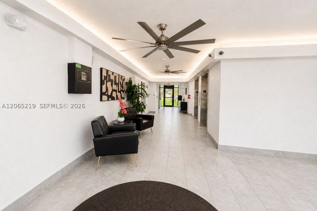 250 Jacaranda Dr 805, Plantation, FL 33324