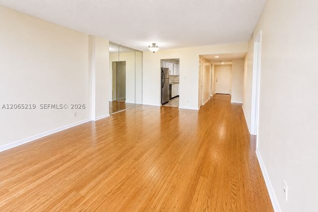 250 Jacaranda Dr 805, Plantation, FL 33324