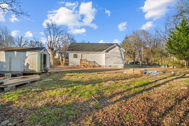 216 Scobie Ave, Dalton, GA 30721