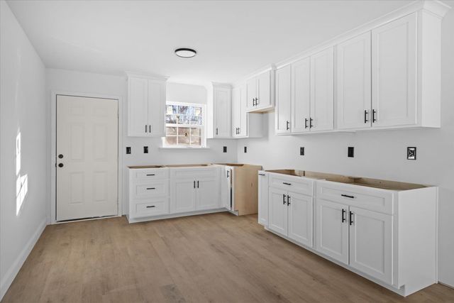 216 Scobie Ave, Dalton, GA 30721