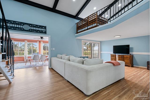 4844 Huron Dr, Pensacola, FL 32507