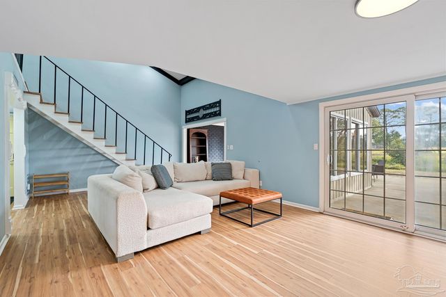 4844 Huron Dr, Pensacola, FL 32507