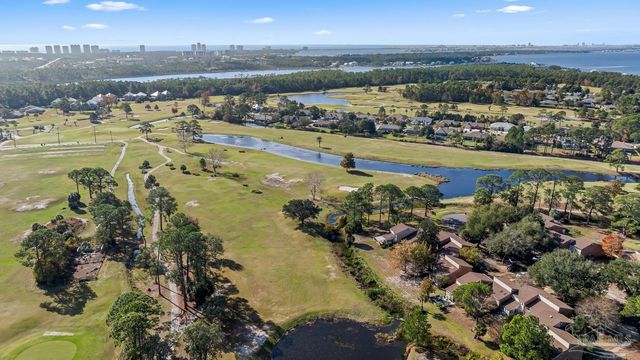 4844 Huron Dr, Pensacola, FL 32507