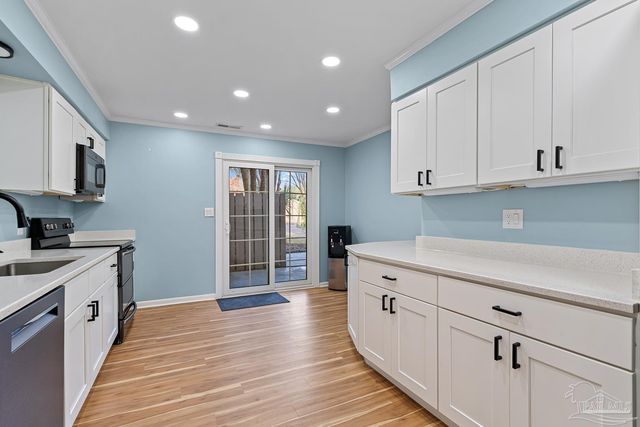 4844 Huron Dr, Pensacola, FL 32507