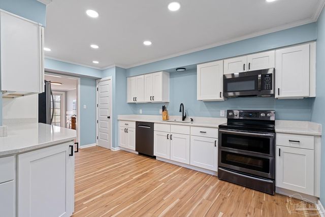 4844 Huron Dr, Pensacola, FL 32507