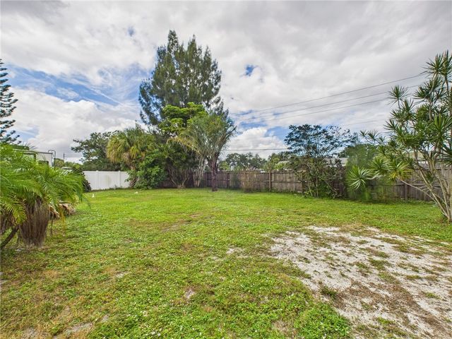 1490 Mariposa Drive NE, Palm Bay, FL 32905