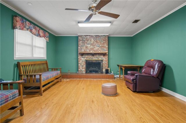 1802 SHIRLEY PARK Place, Alexandria, LA 71301