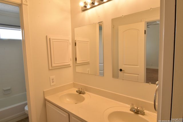 13107 Babbling Brook, San Antonio, TX 78232