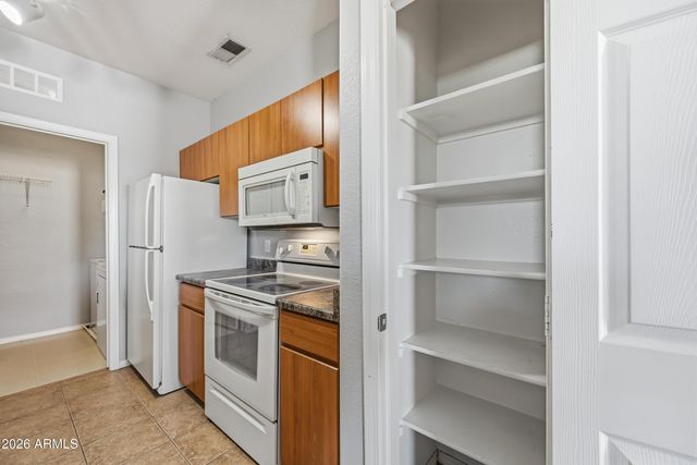 14250 W Wigwam Boulevard Unit 2625, Litchfield Park, AZ 85340