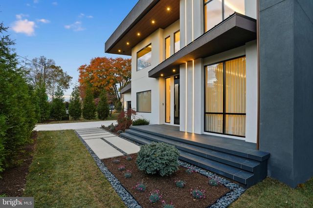 9408 OLD COURTHOUSE RD, Vienna, VA 22182