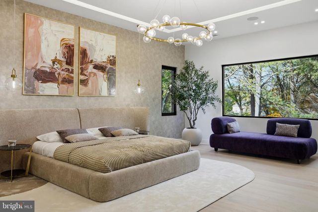 9408 OLD COURTHOUSE RD, Vienna, VA 22182