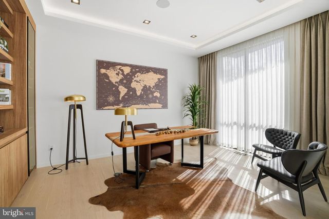 9408 OLD COURTHOUSE RD, Vienna, VA 22182