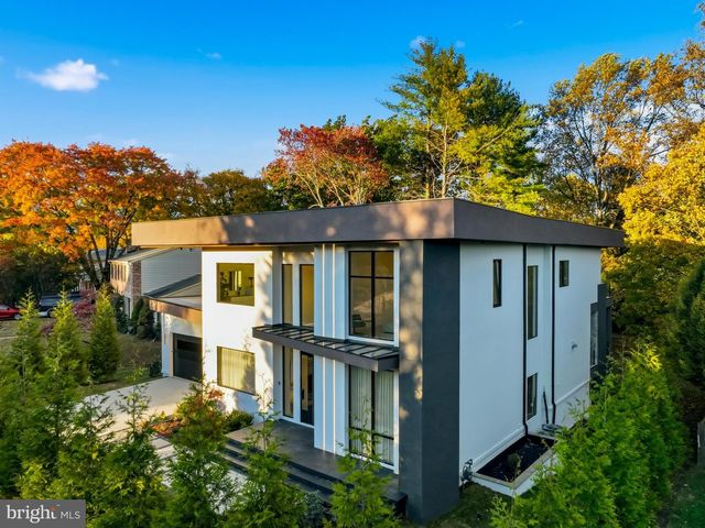 9408 OLD COURTHOUSE RD, Vienna, VA 22182