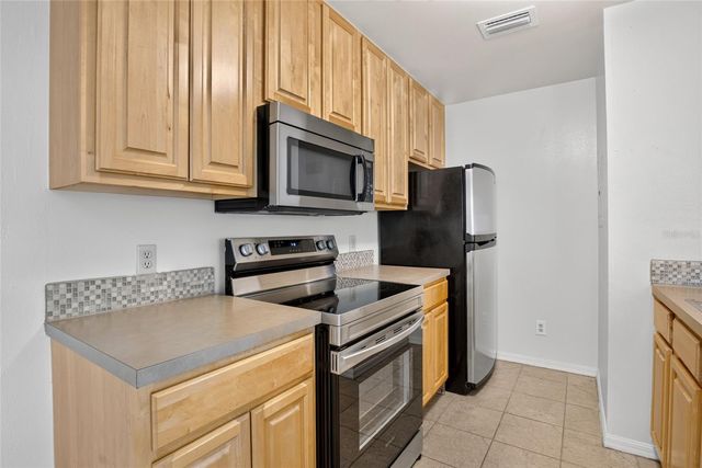 6088 WESTGATE DRIVE 203, Orlando, FL 32835
