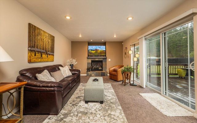 21808 N Little Spokane Dr, Colbert, WA 99005