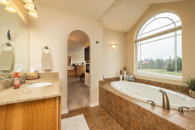 21808 N Little Spokane Dr, Colbert, WA 99005
