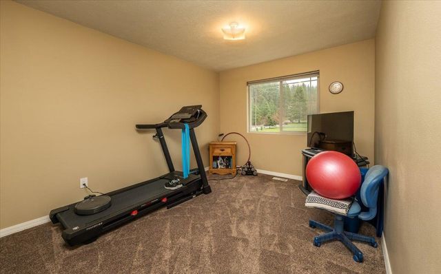 21808 N Little Spokane Dr, Colbert, WA 99005