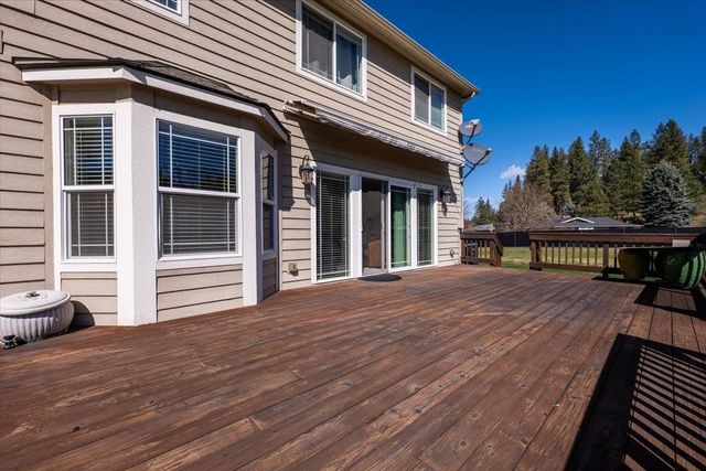 21808 N Little Spokane Dr, Colbert, WA 99005