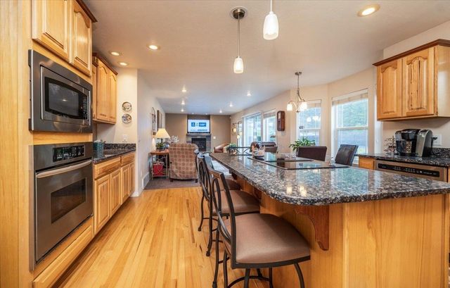 21808 N Little Spokane Dr, Colbert, WA 99005