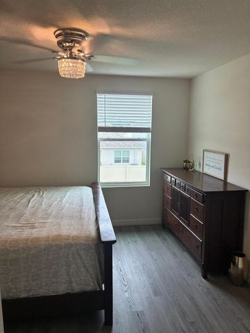 2598 HARDIN WAY, Zephyrhills, FL 33541